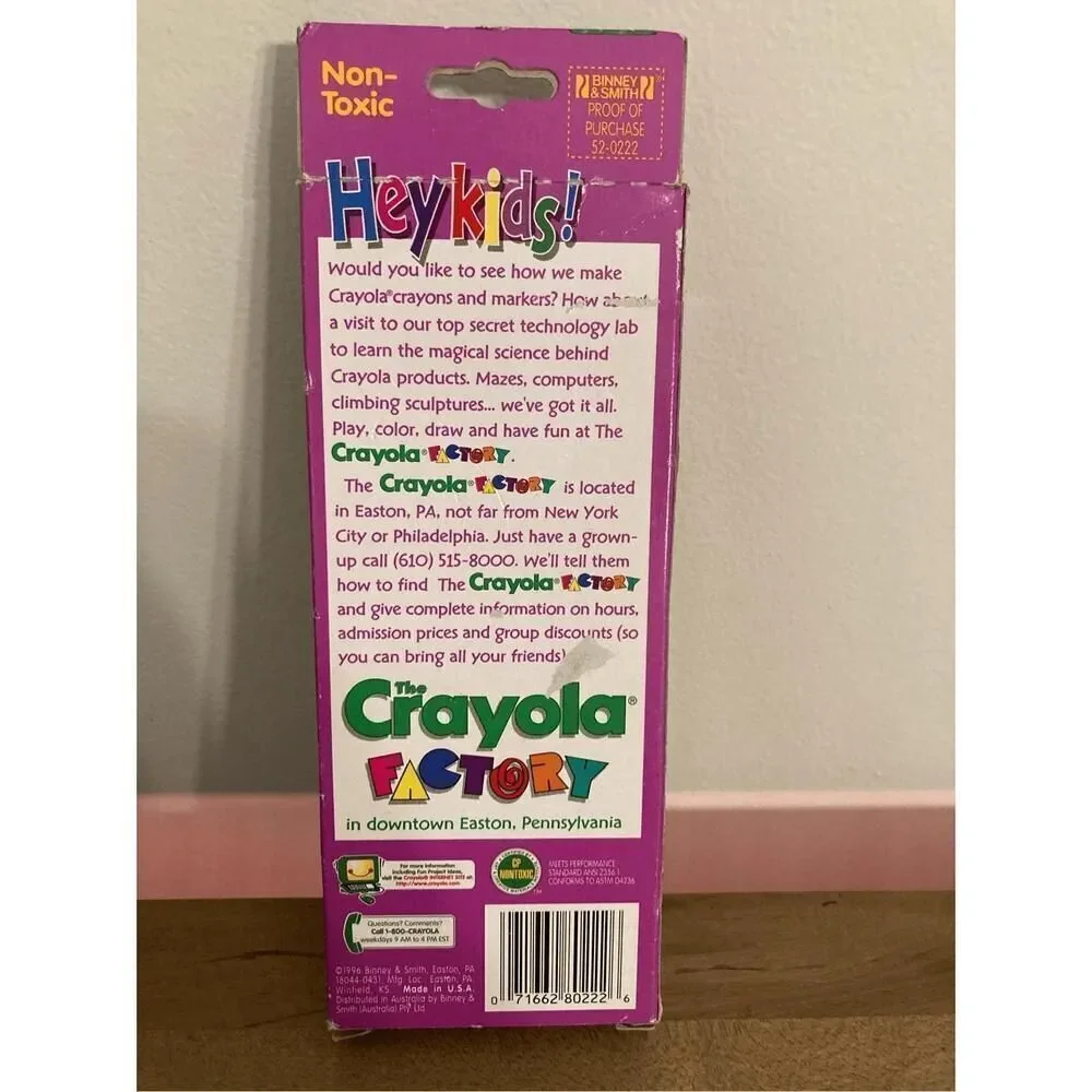 Crayola Christmas NWT vintage 24 crayons ornament teddy 1996 holiday pack